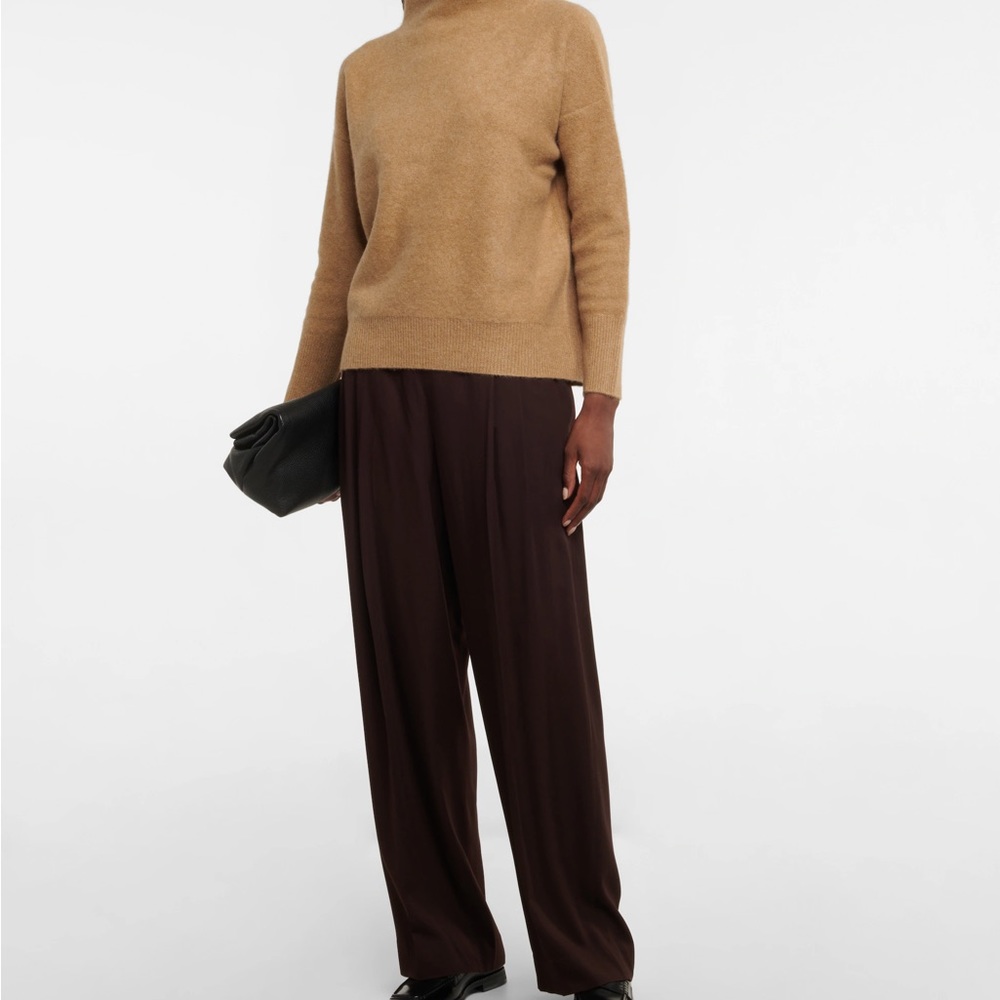 Classic cashmere